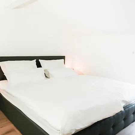 50qm In Zentral Gelegen Mit Hohen Decken - Beuys - * 크레펠트