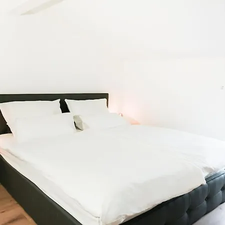 50qm In Zentral Gelegen Mit Hohen Decken - Beuys - Apartment *